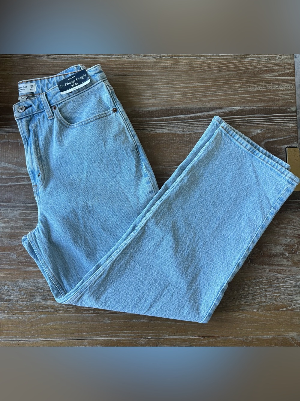 Abercrombie & Fitch Curve Love Mid Rise 90s Straight Jean